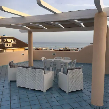 Ganimede Apartament Sperlonga Exterior photo