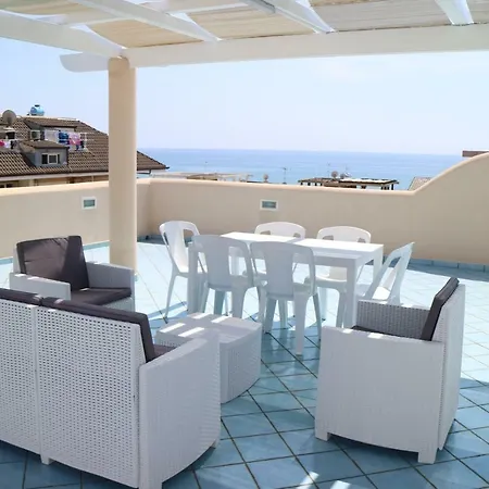 Ganimede Apartament Sperlonga Exterior photo