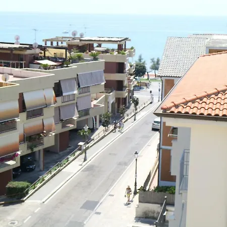 Ganimede Apartament Sperlonga Exterior photo